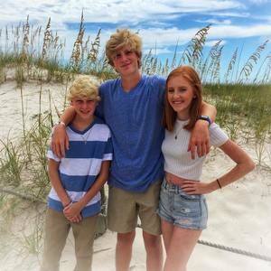 Meet your Posher, Sam